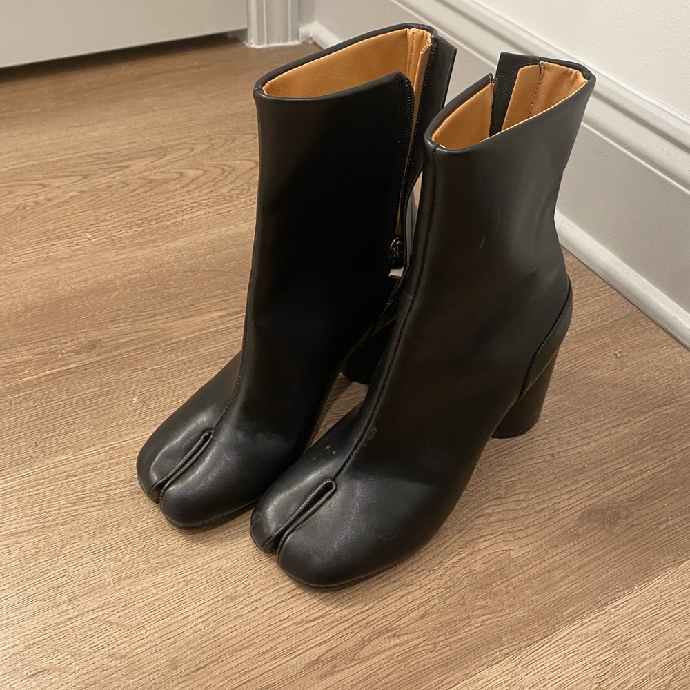 Black Women's Tabi Boots